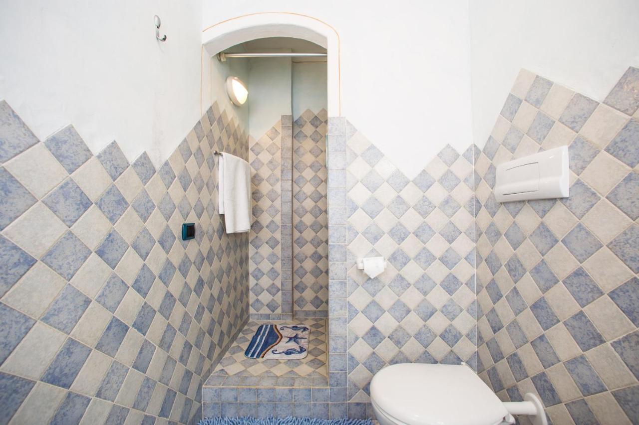 Villa Iris With Pool Baja Sardinia Exterior foto