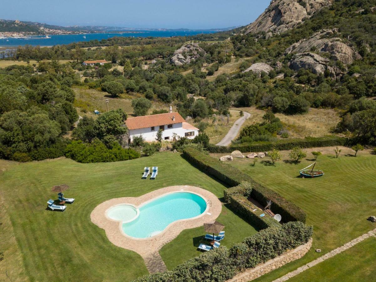 Villa Iris With Pool Baja Sardinia Exterior foto